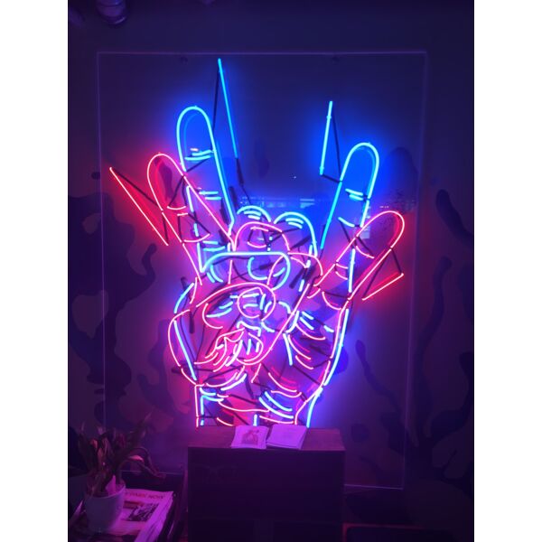 Glowing hand Thumbnail